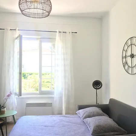 公寓 Grand F2 Quartier Les Plaines, Boulouris Proche Et Port Santa-lucia Saint-Raphaël